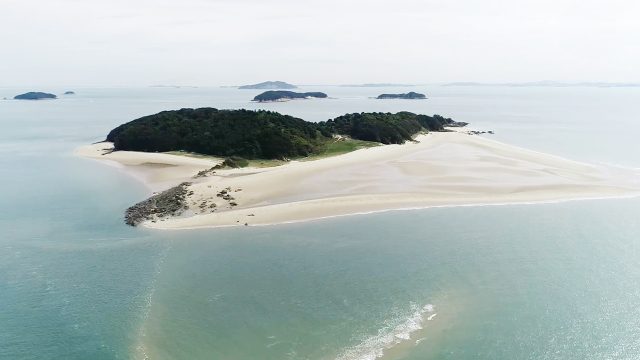 승봉도, 작은 섬